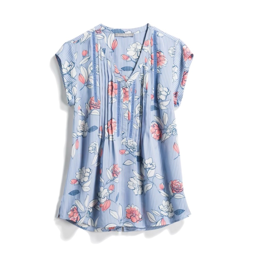 Light blue Daniel Rainn top